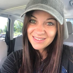 Meet your Posher, Carli